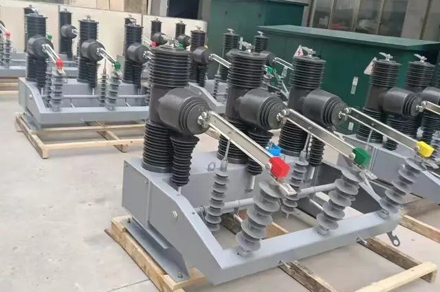 Fenarro Frzw32 Серия Наружный вакуумный выключатель Высоковольтный автоматический реклоузер